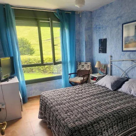 Apartment Lower With Private Garden And Mountain View
