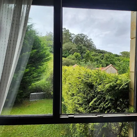 Lower With Private Garden And Mountain View *