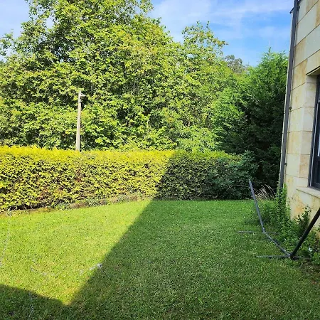 Lower With Private Garden And Mountain View Apartamento *