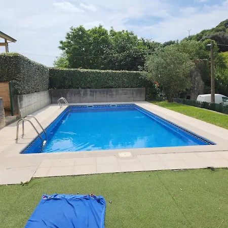 Lower With Private Garden And Mountain View Apartamento Orena